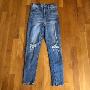 Brand new American Eagle skinny jeans